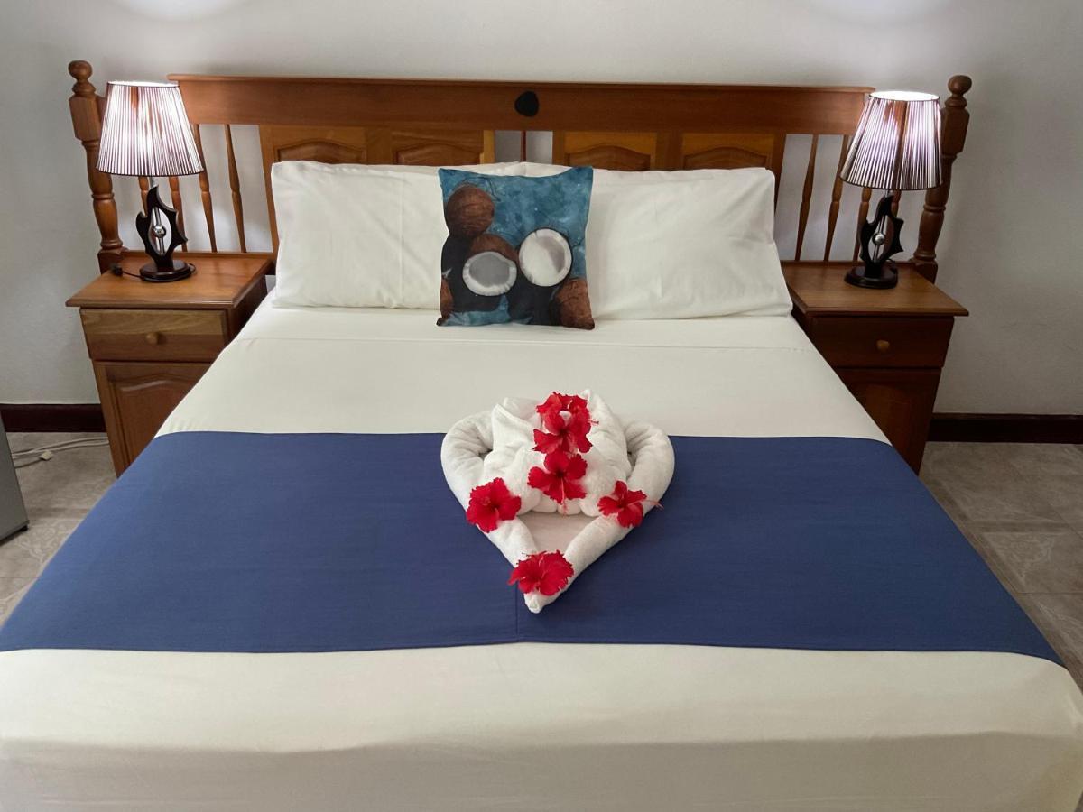 Le Chevalier Bay Guesthouse Anse Lazio Eksteriør billede