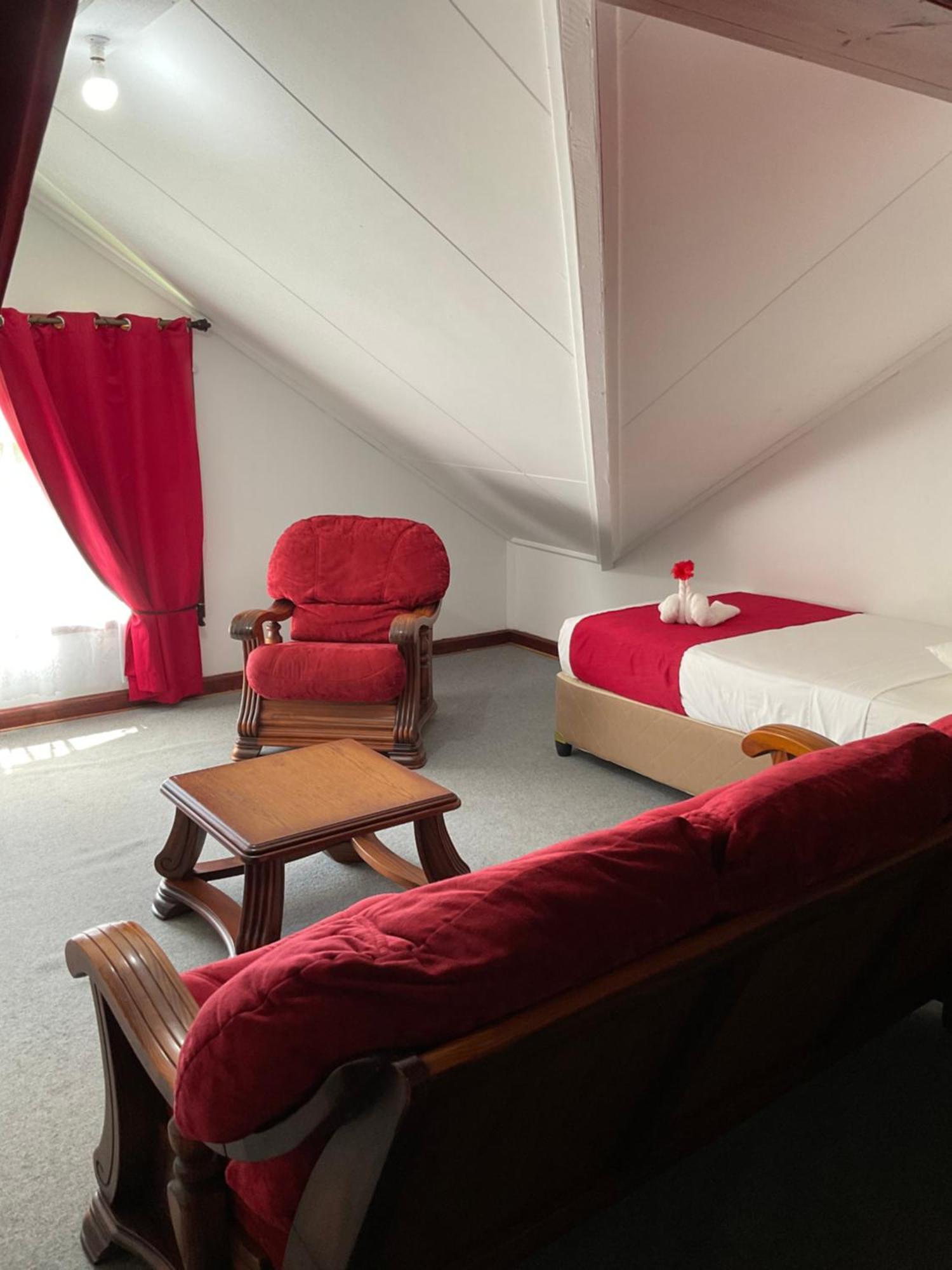 Le Chevalier Bay Guesthouse Anse Lazio Eksteriør billede