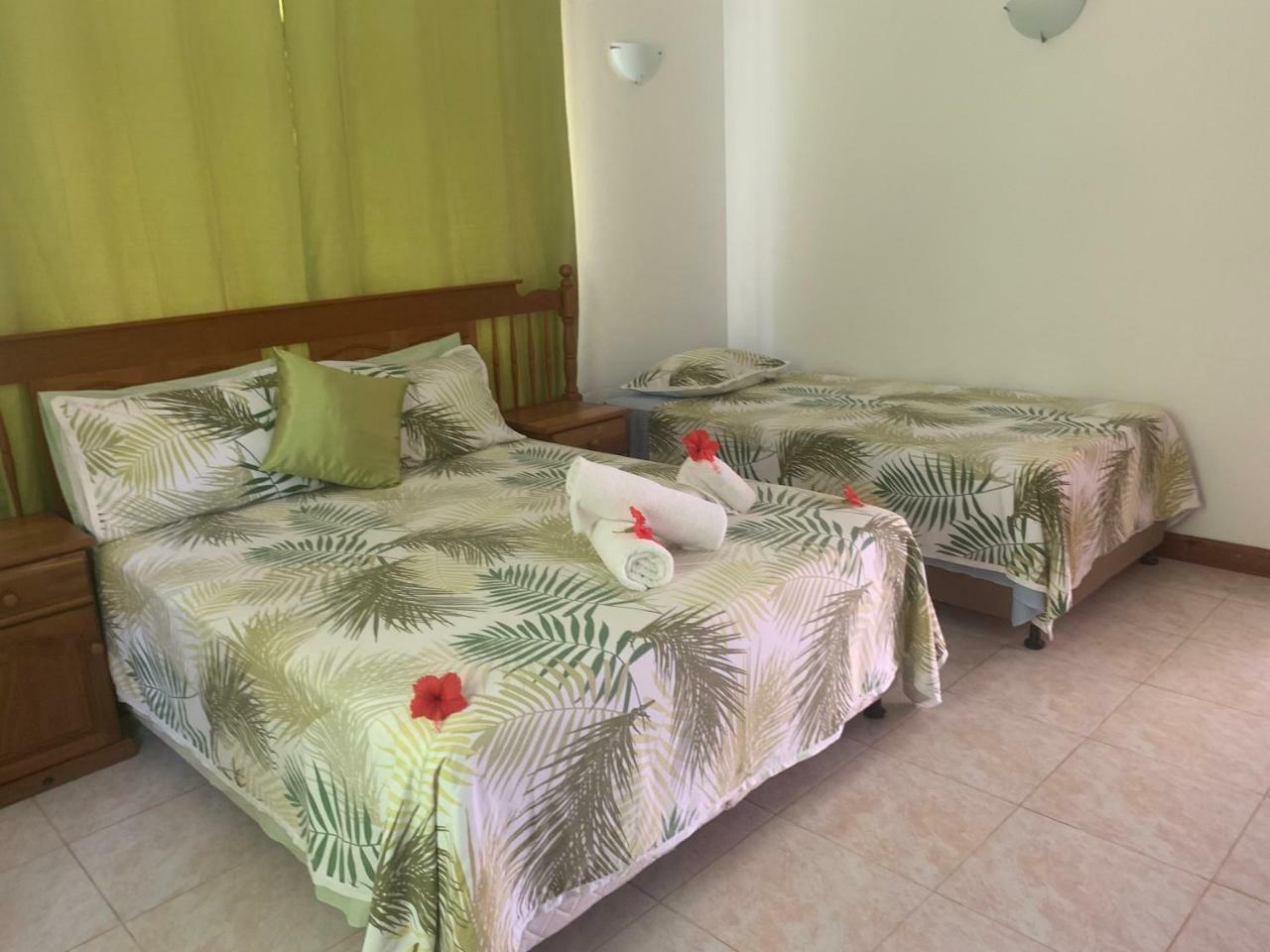 Le Chevalier Bay Guesthouse Anse Lazio Eksteriør billede